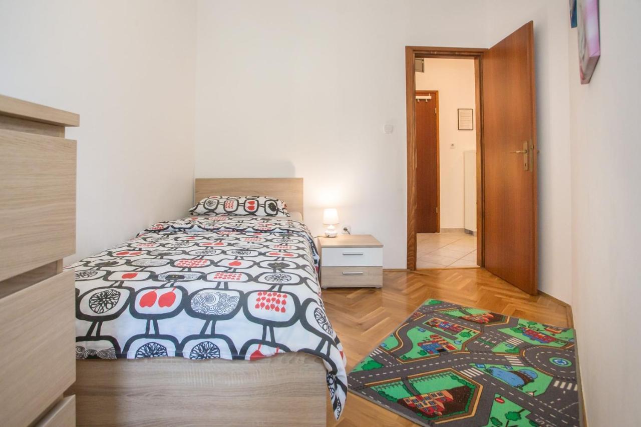 Apartment Mauro Пореч Екстер'єр фото